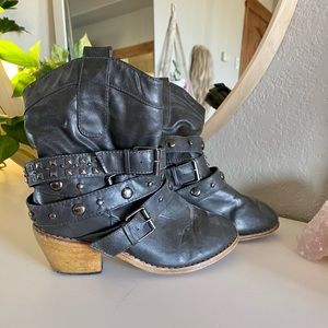 Slouchy metallic grey ankle booties
